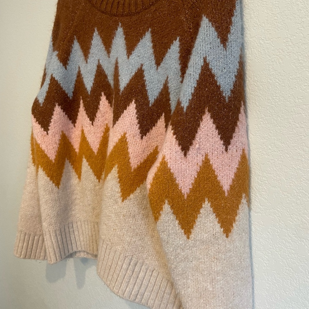 Lush Chevron in Brown/Cream Women’s Oversized Crewneck Sweater Size Medium - Picture 3 of 8